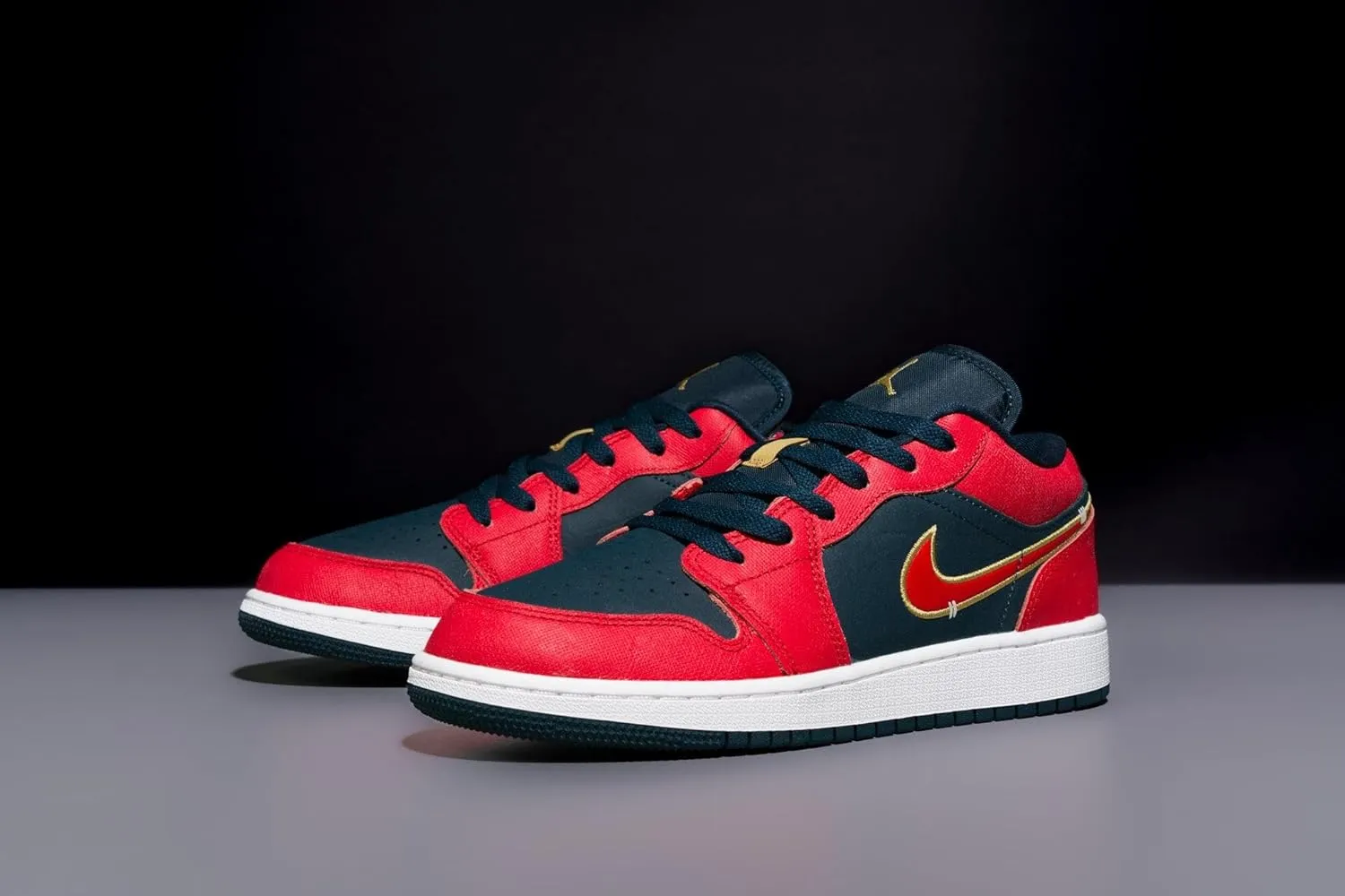 AIR JORDAN 1 x Low SE GS Sport Red FQ7380-400 Size