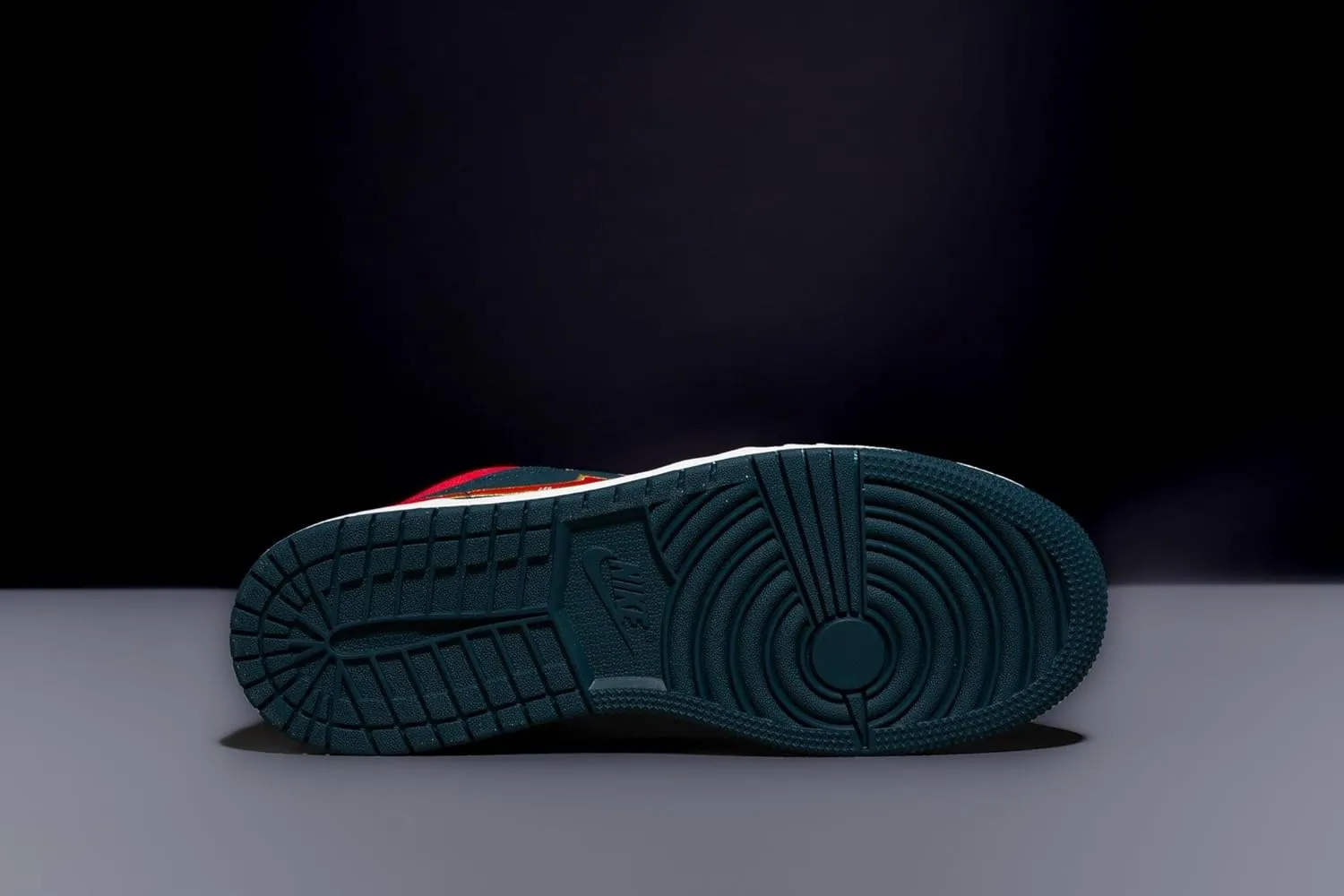 AIR JORDAN 1 x Low SE GS Sport Red FQ7380-400 Size
