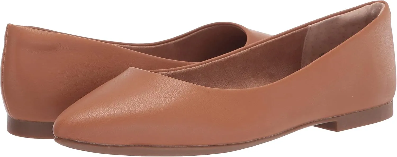 Amazon Essentials Women's Pointed-Toe Ballet Flat