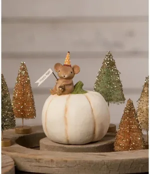 Bethany Lowe Designs - Happy Fall Mouse On Pumpkin - MA2078
