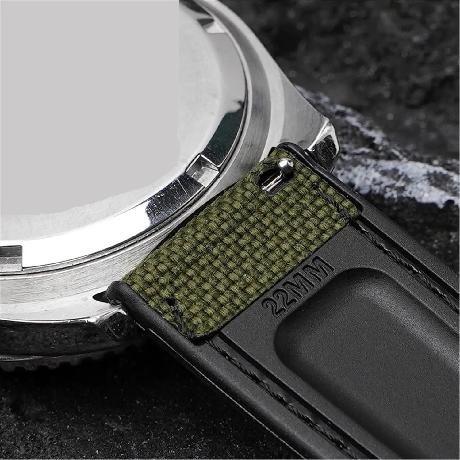Canvas Silicone Watch Strap 20mm 22mm 24mm Nylon Quick Release Watch Band Men Women Universal Strap