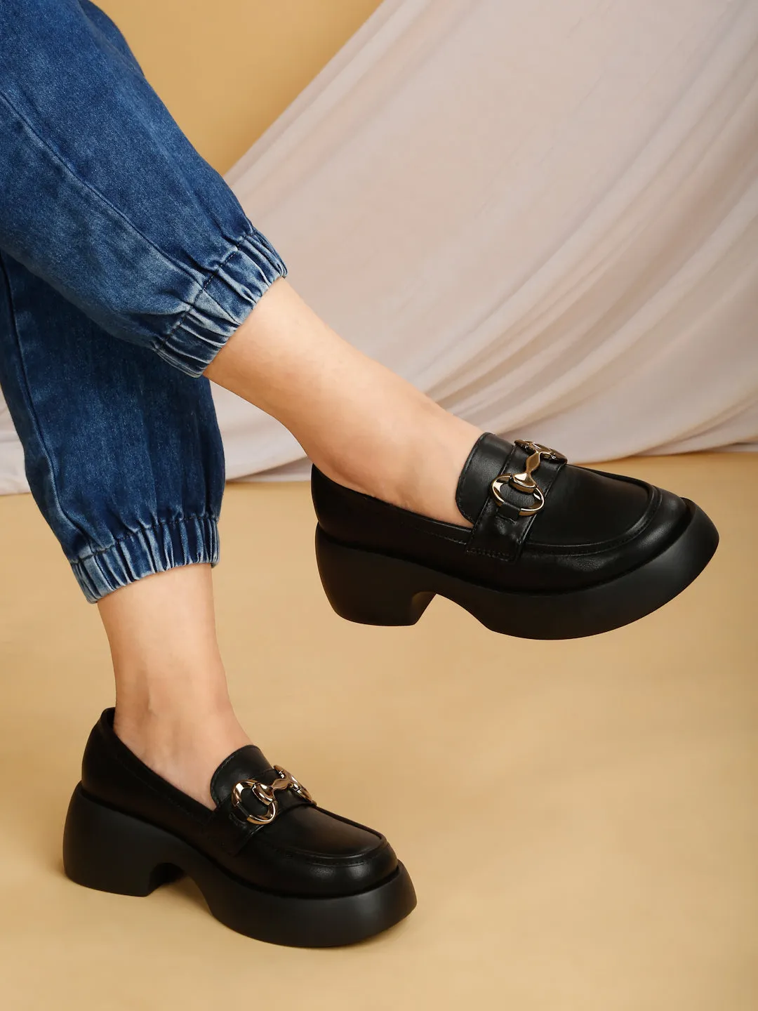 LOAFERS A18