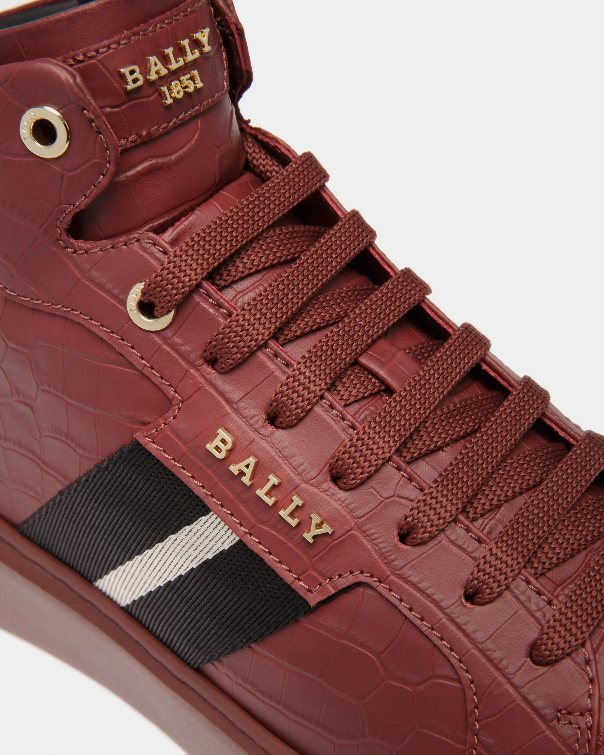 Meson Leather Sneakers In Heritage Red