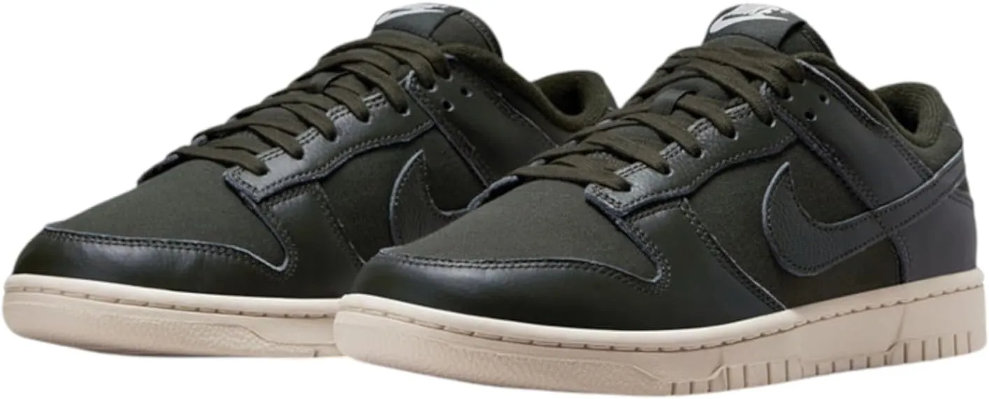 Nike Men's Sneaker