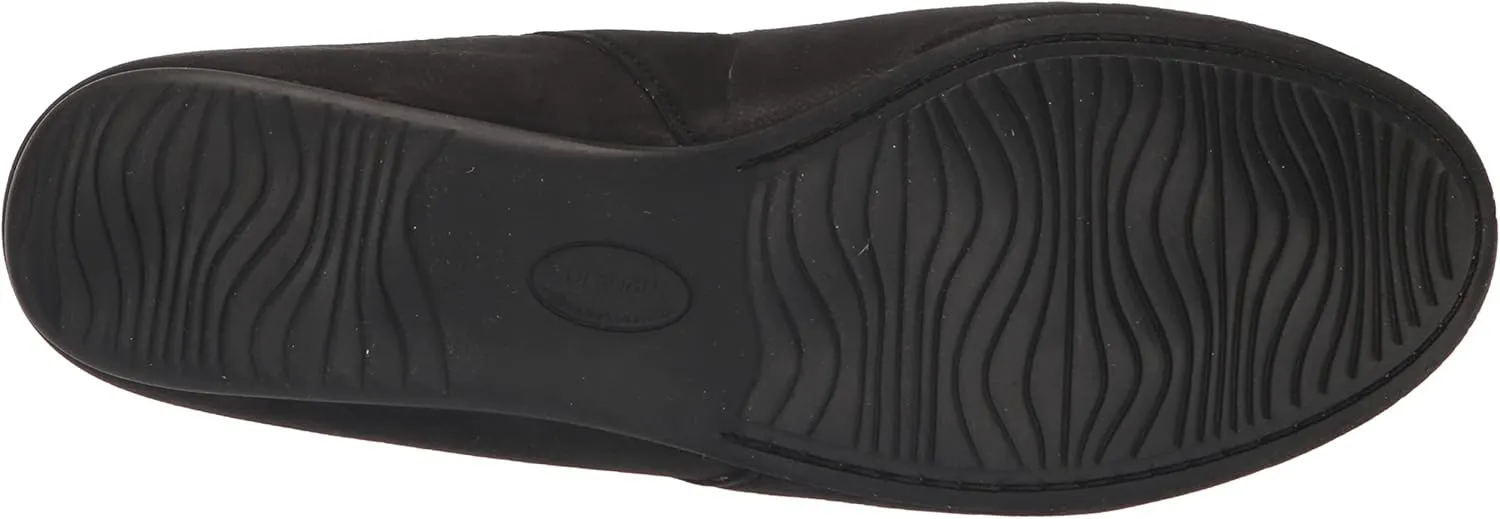 SoftWalk Women's Sandy Ballet Flat