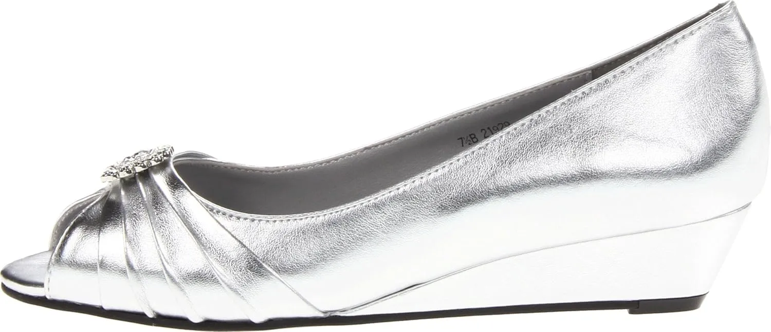 Women's Anette Low-Heel Wedge